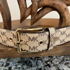 MICHAEL KORS DESIGNER BELT